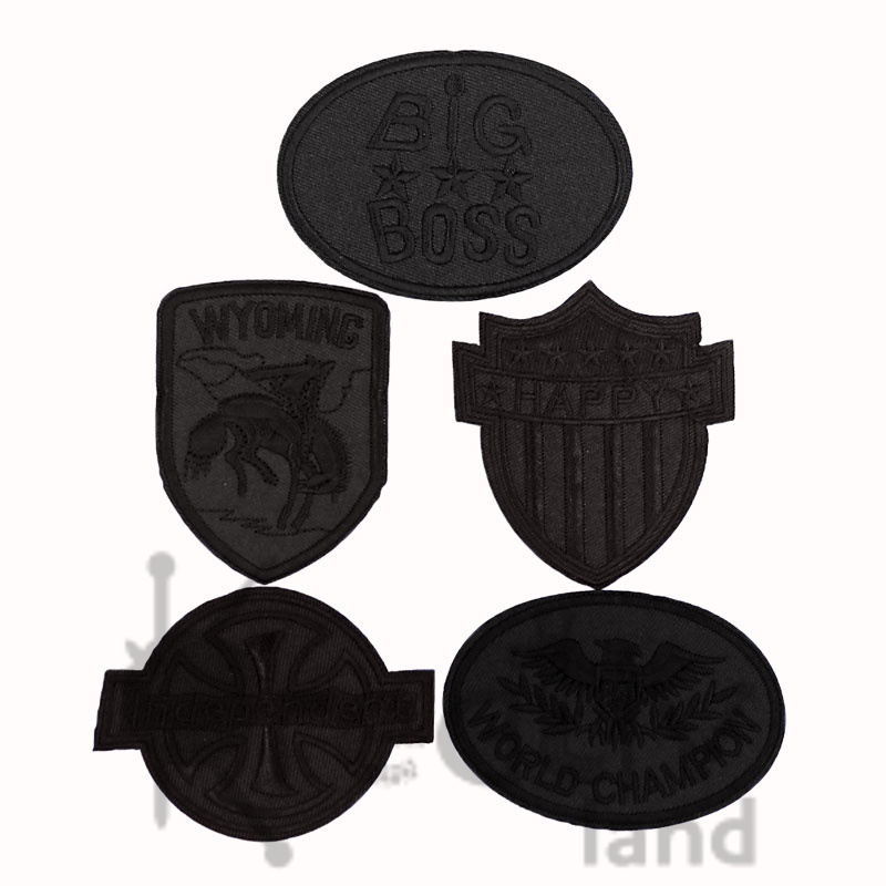 Аппликация термоклеевая комплект гербов/ 70х80мм/ цв.черный/ арт.6036/ фас.60шт