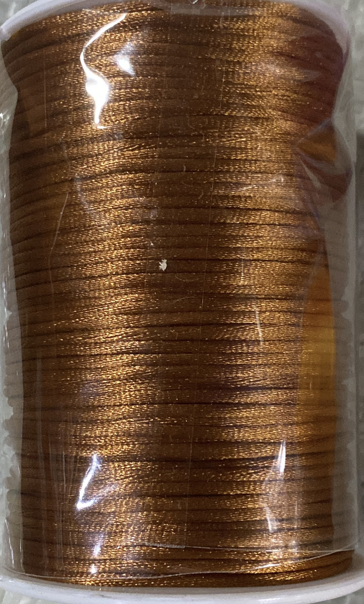 Шнур атласный 2мм/ цв.коричневый 050/ 91м/ фас.1рул
